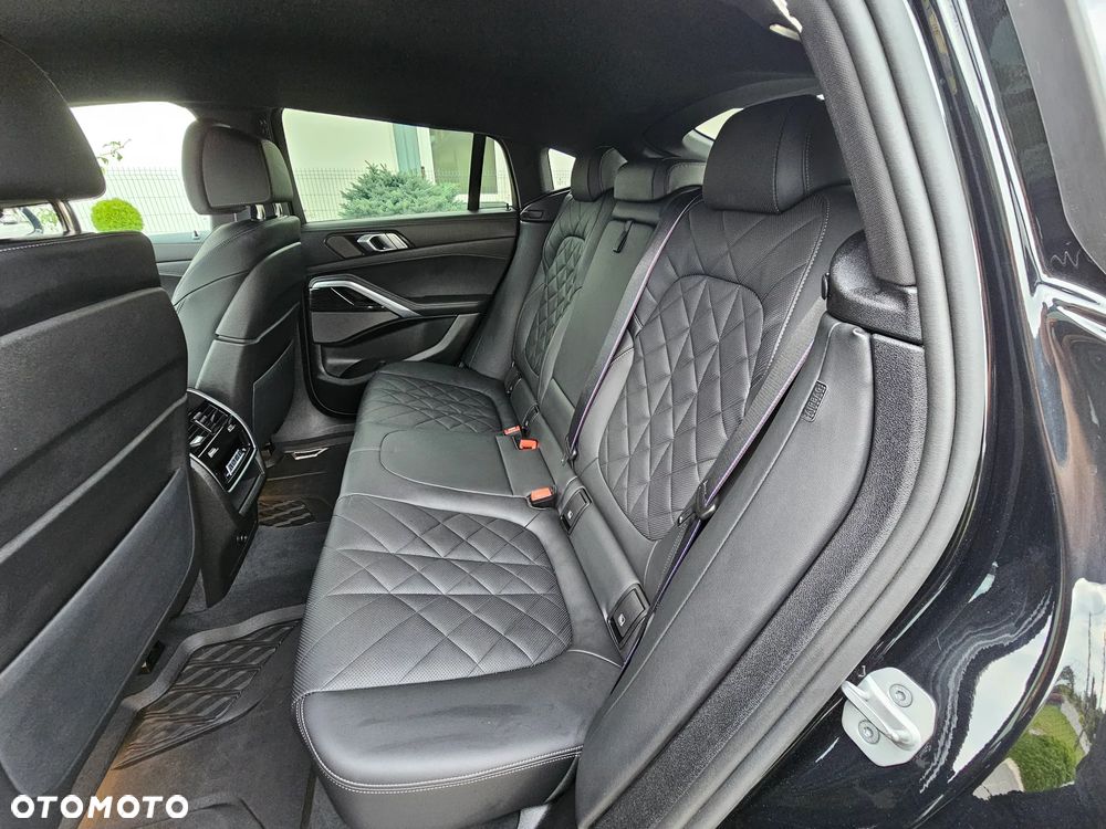 BMW X6 - 10