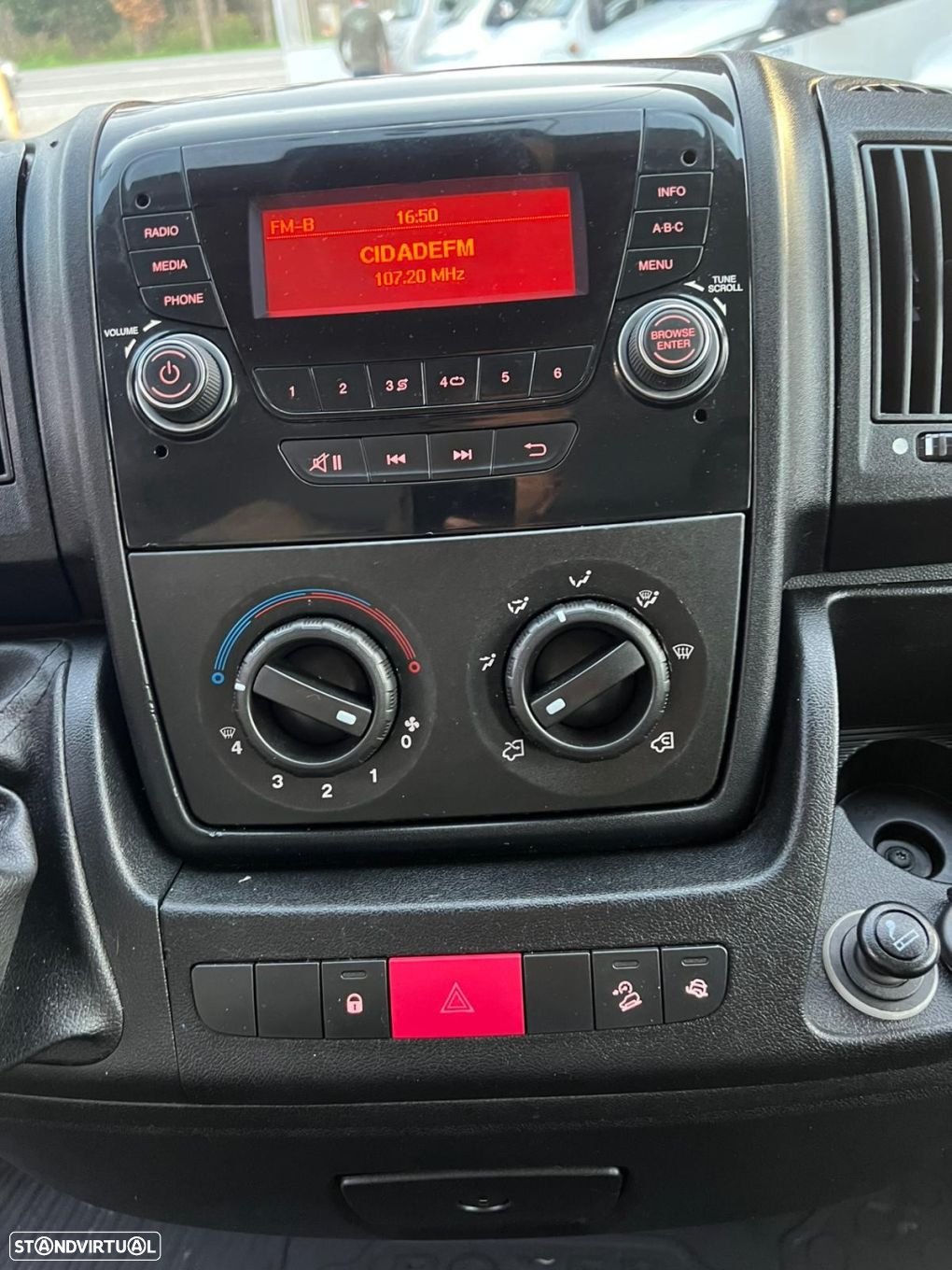 Peugeot Boxer 2.2 HDi 333 L2 CD - 16
