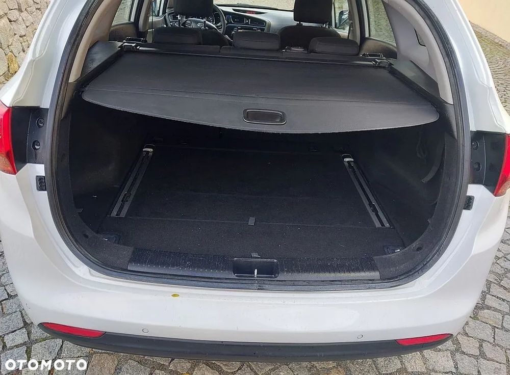 Kia Ceed 1.6 GDI SW Platinum Edition - 14