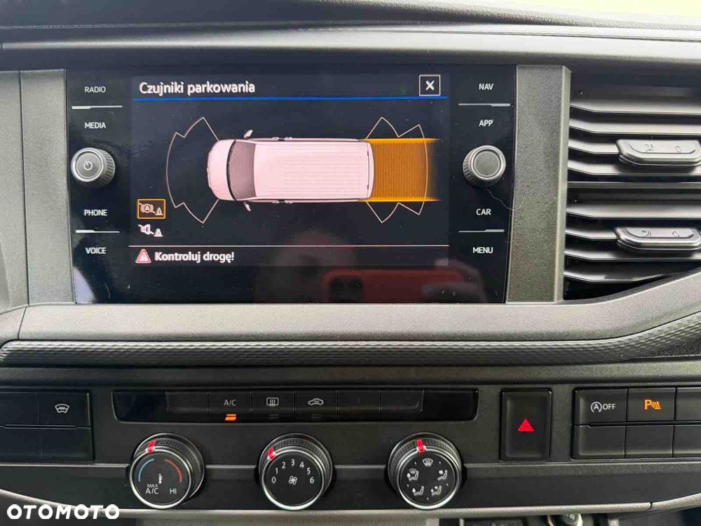 Volkswagen Transporter - 10