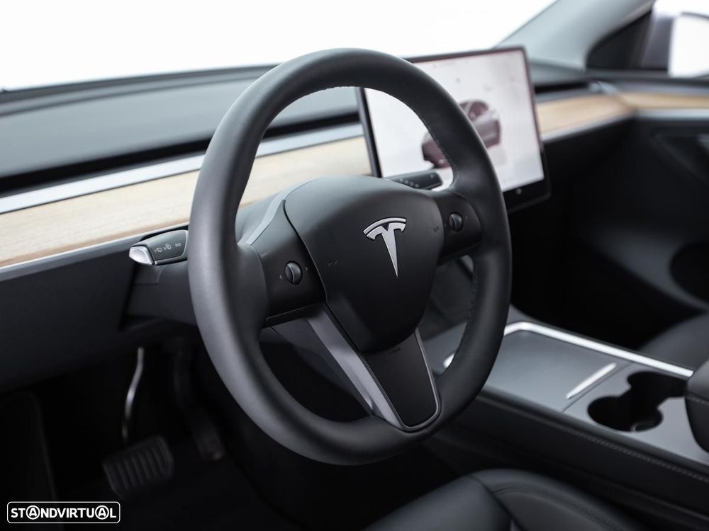 Tesla Model Y Long Range Dual Motor AWD - 20