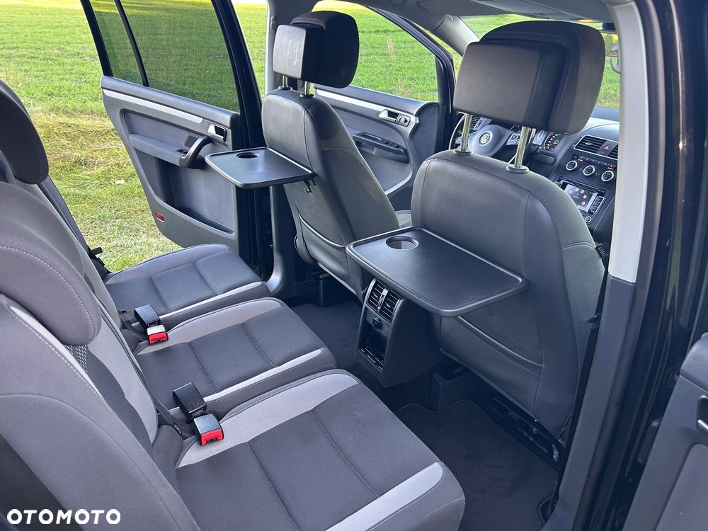 Volkswagen Touran 2.0 TDI DPF DSG Life - 30