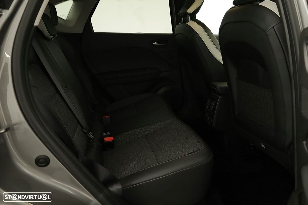 Renault Captur 1.0 TCe Techno Bi-Fuel - 24