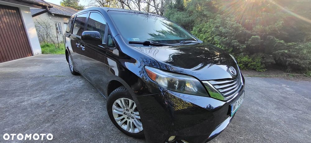 Toyota Sienna 3.5 V6 - 4