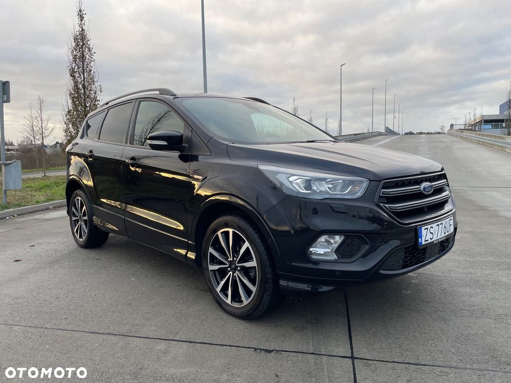 Ford Kuga 1.5 EcoBoost 2x4 ST-Line - 10