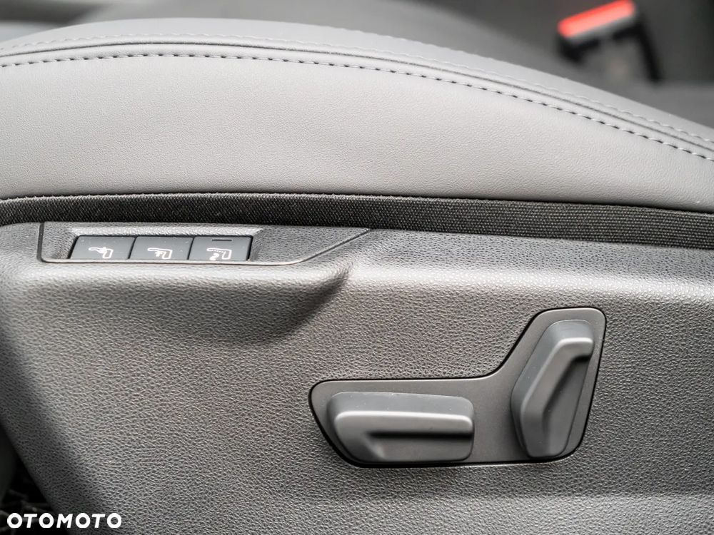 Alfa Romeo Junior ver-1-2-mhev-ibrida-q4-edct - 21