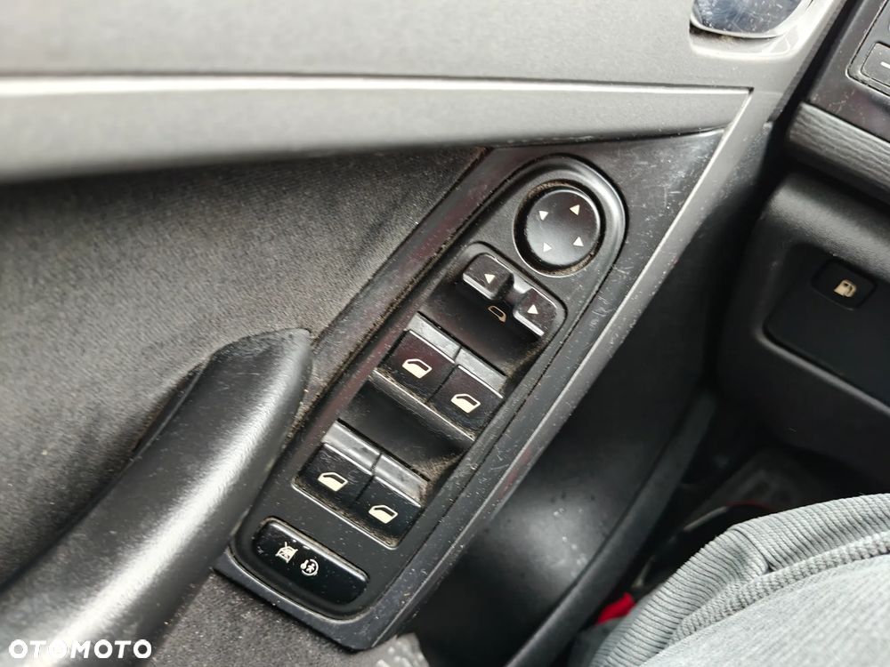Citroën C4 Picasso 1.6 HDi FAP Exclusive - 24