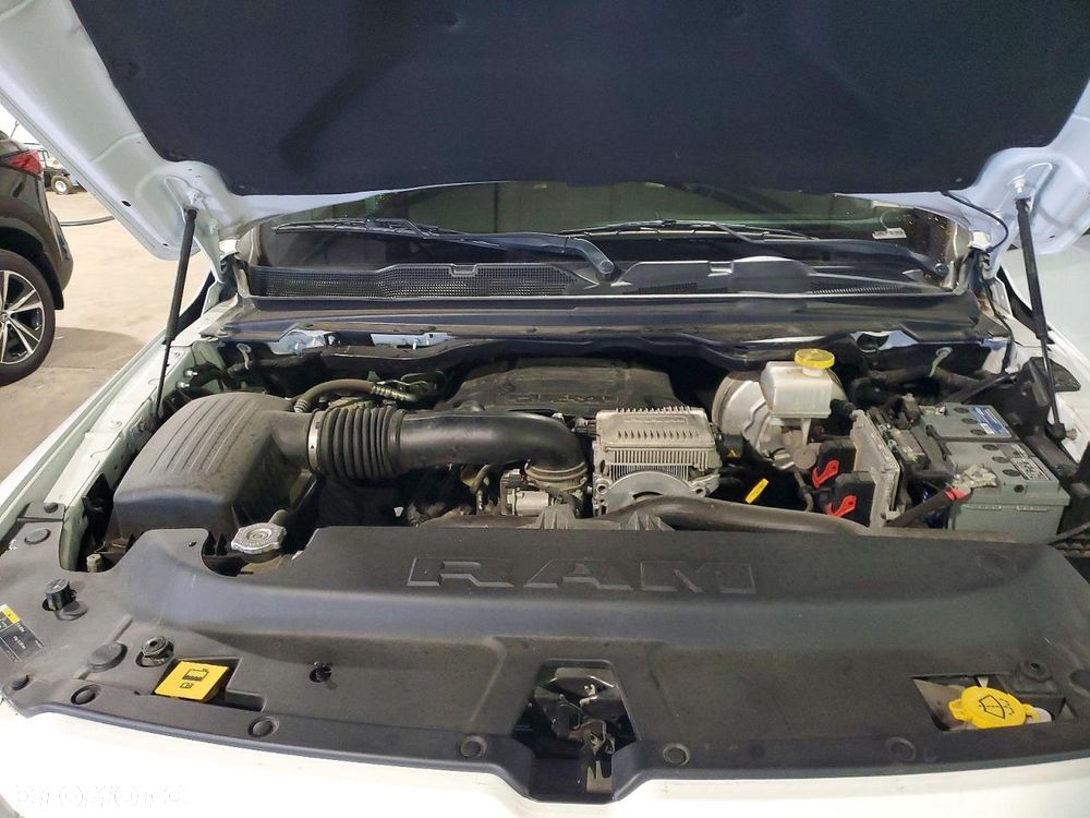 RAM 1500 Crew Cab Shortbed Laramie - 11