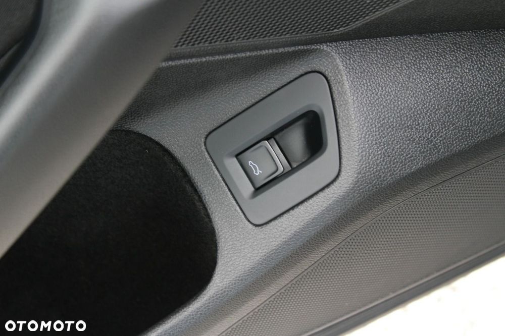 Volkswagen Passat - 19