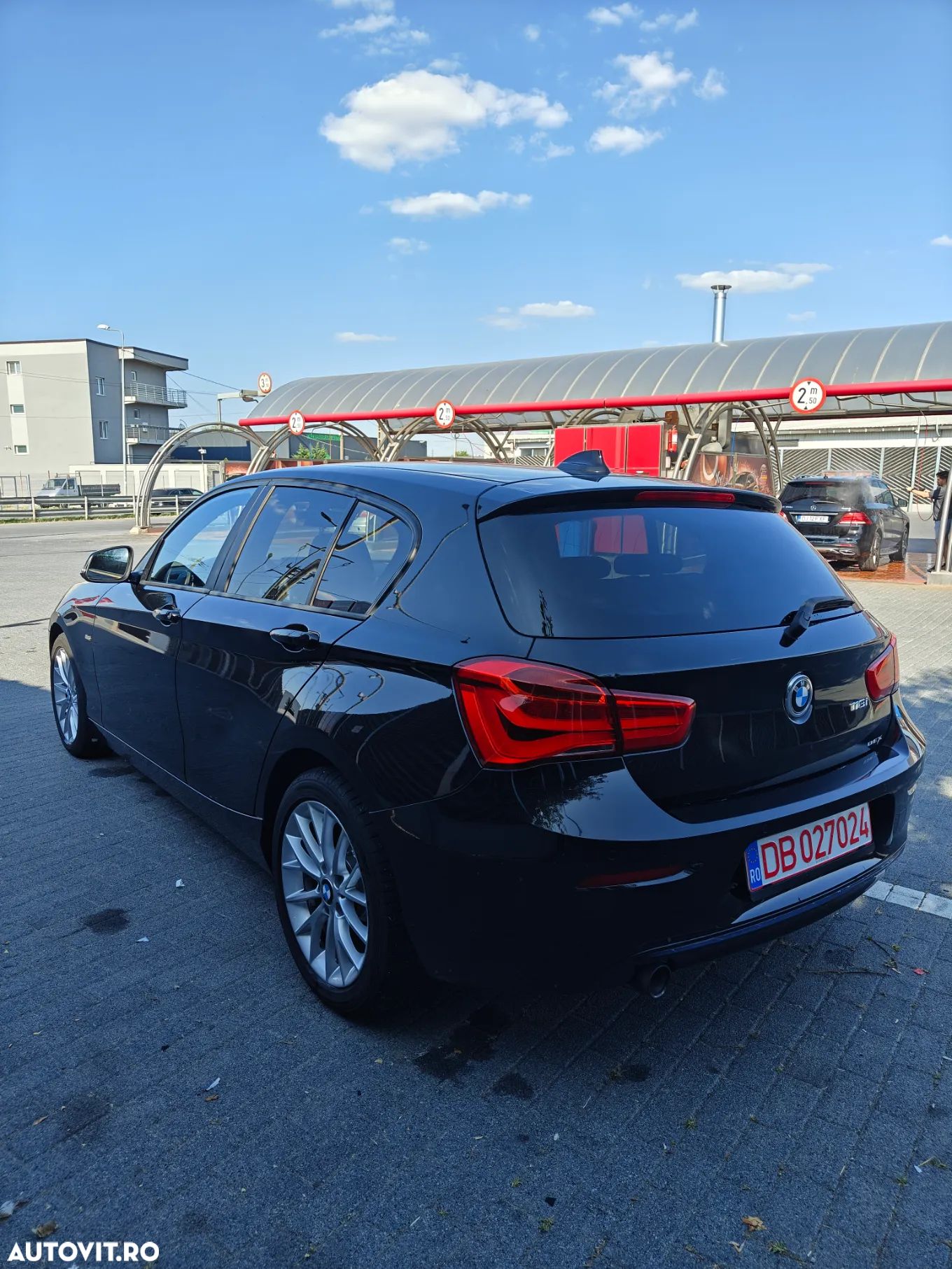 BMW Seria 1 118i Aut. Sport Line - 1