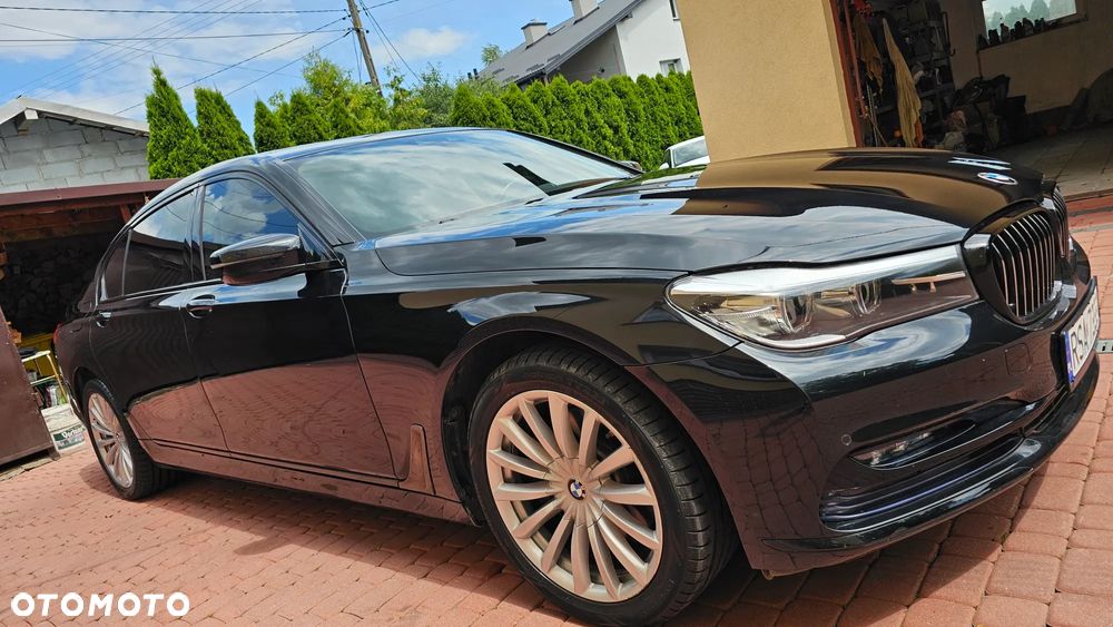 BMW Seria 7 740Li - 4