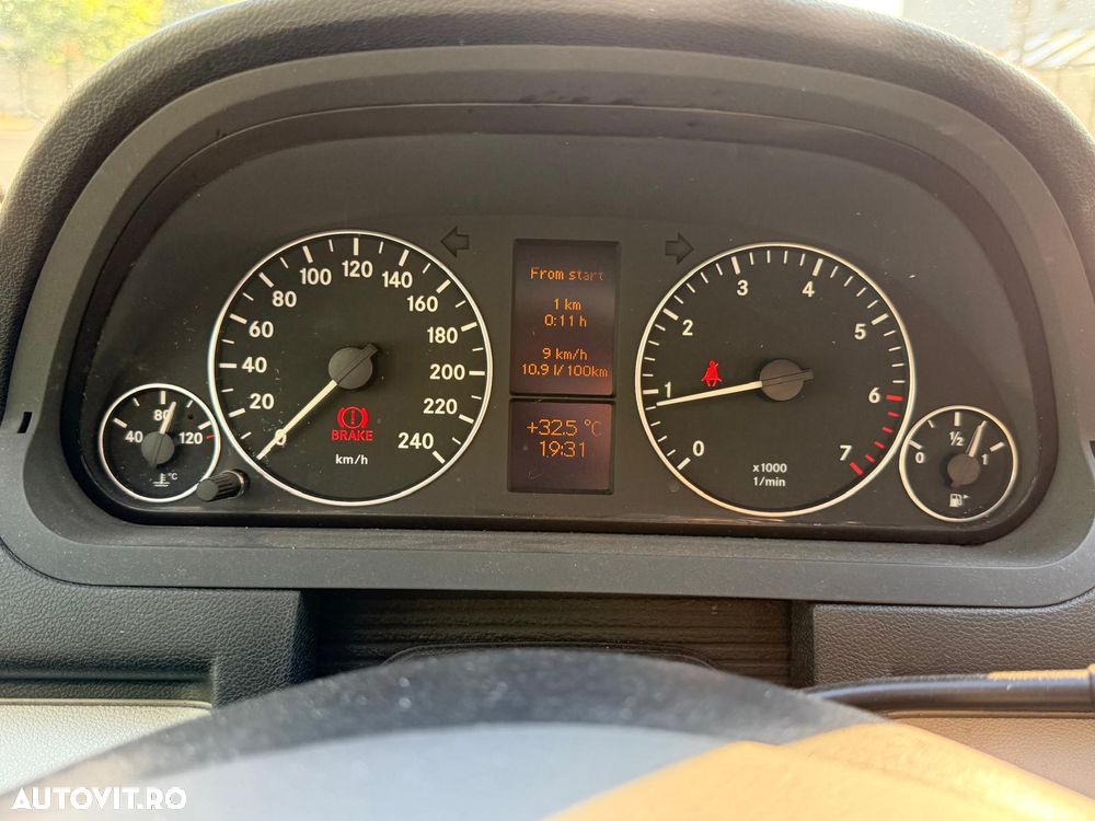 Mercedes-Benz A 180 BlueEfficiency - 8