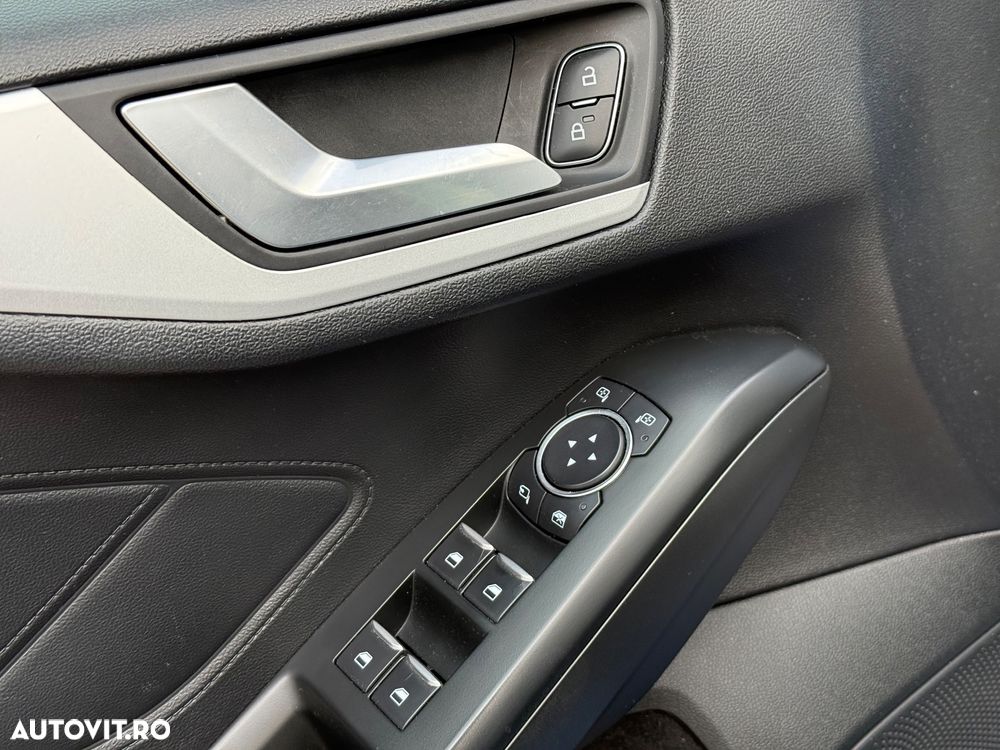 Ford Focus 1.5 EcoBlue Start-Stopp-System TITANIUM DESIGN - 15