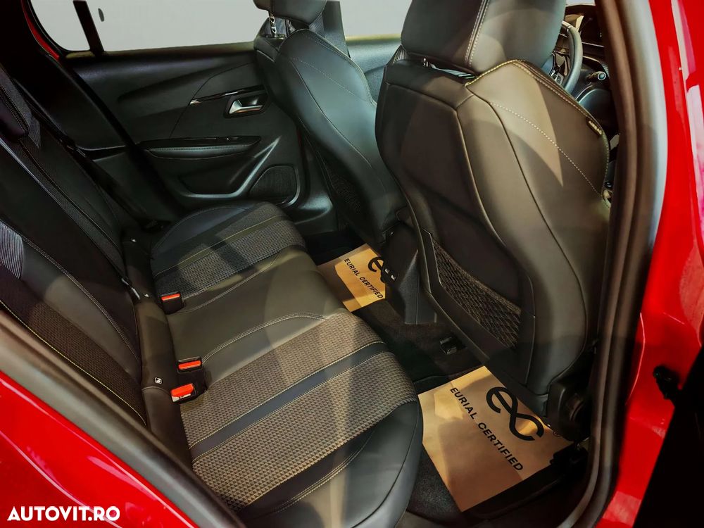 Peugeot 208 1.2 L PureTech STT GT - 17