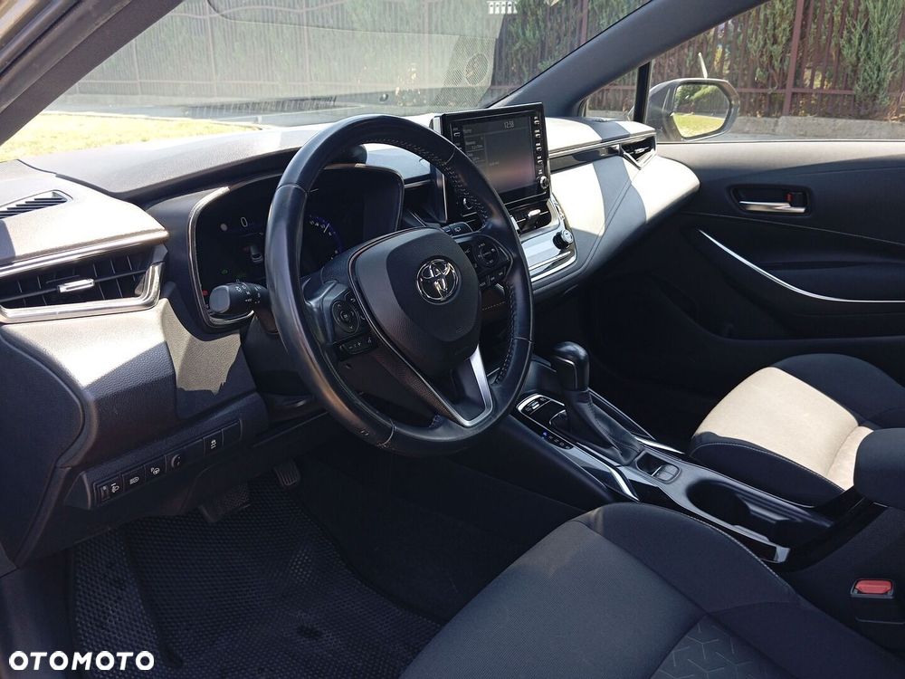Toyota Corolla 1.8 Hybrid Comfort - 9