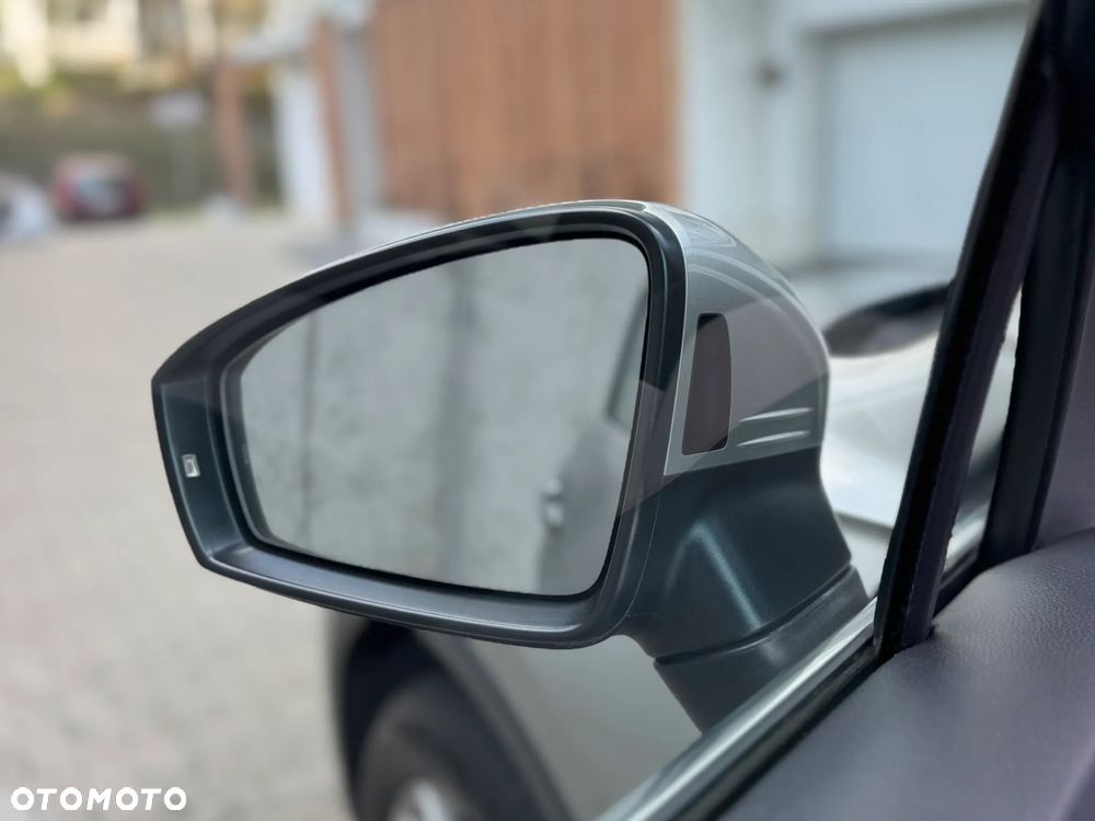 Volkswagen Tiguan - 28