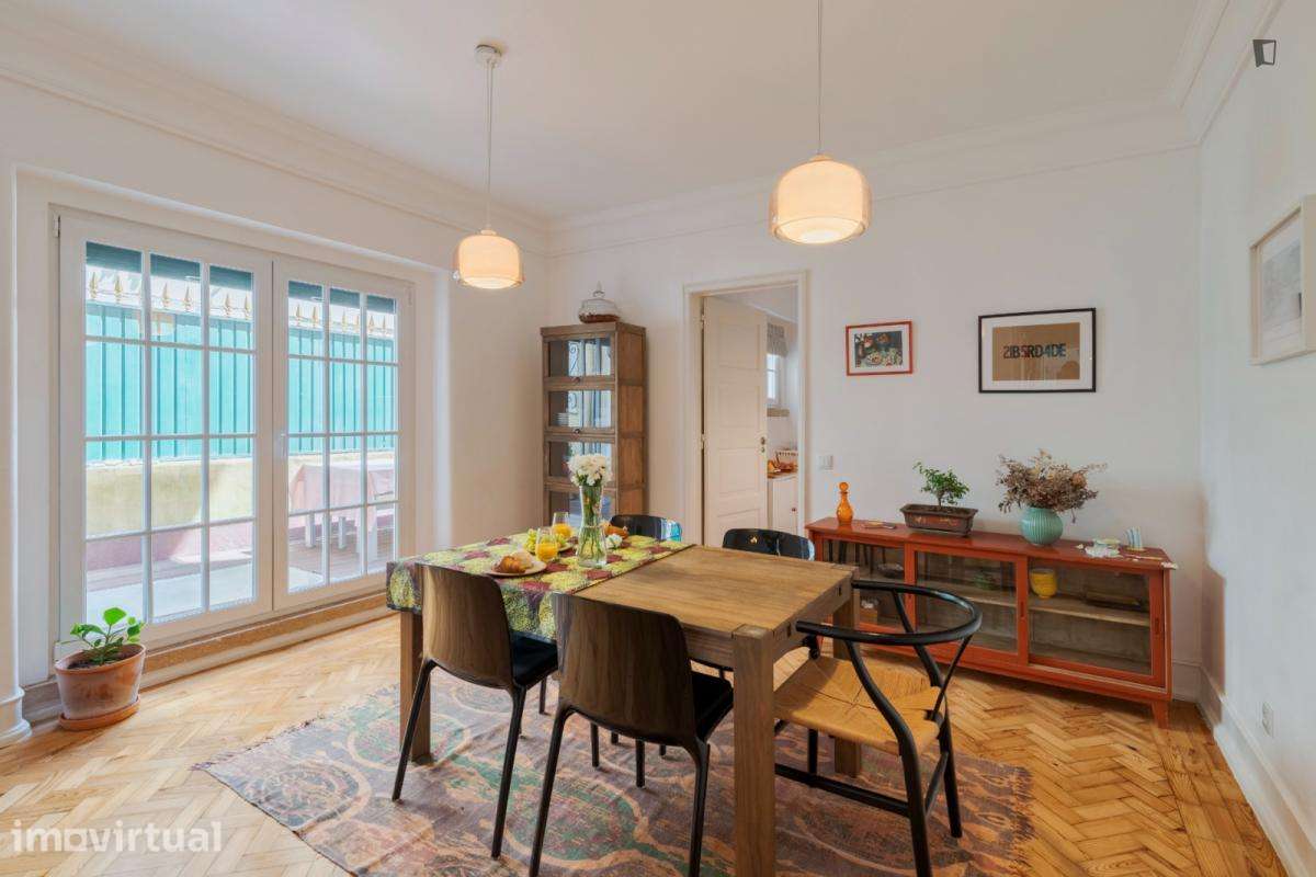 Quarto - localizado em Penha de França Lisbon - Grande imagem: 2/19