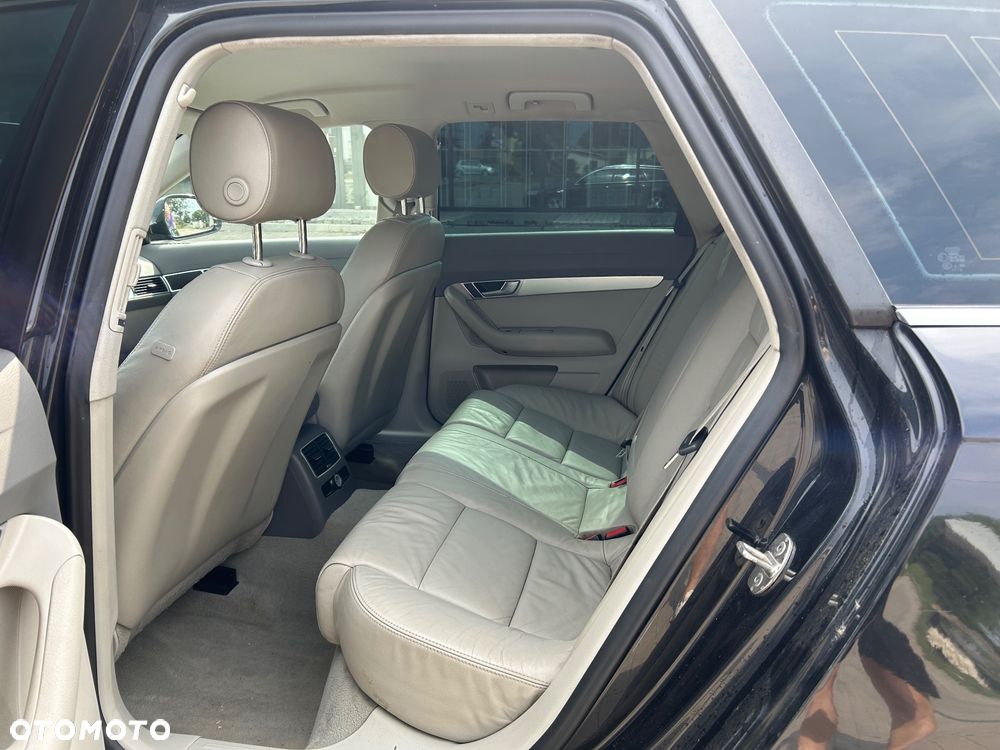 Audi A6 Avant - 15