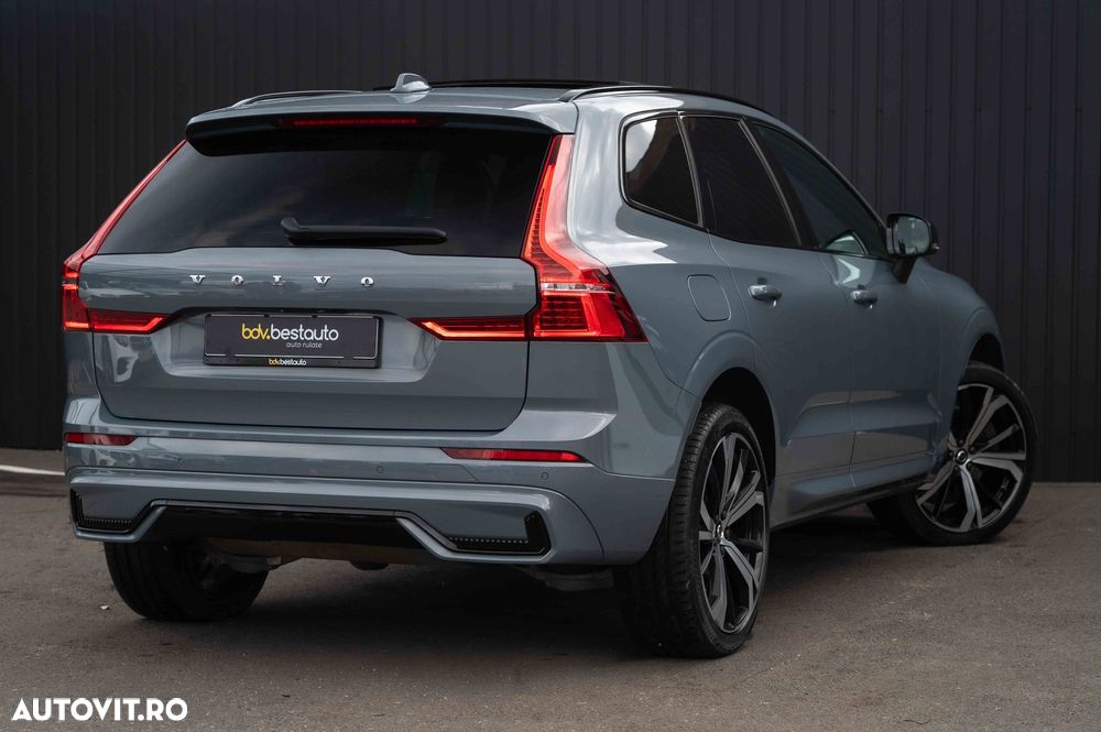 Volvo XC 60 T8 Twin Engine AWD R-Design - 33