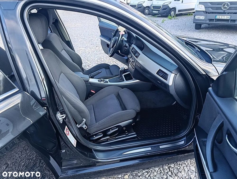 BMW Seria 3 325d DPF Edition Exclusive - 10