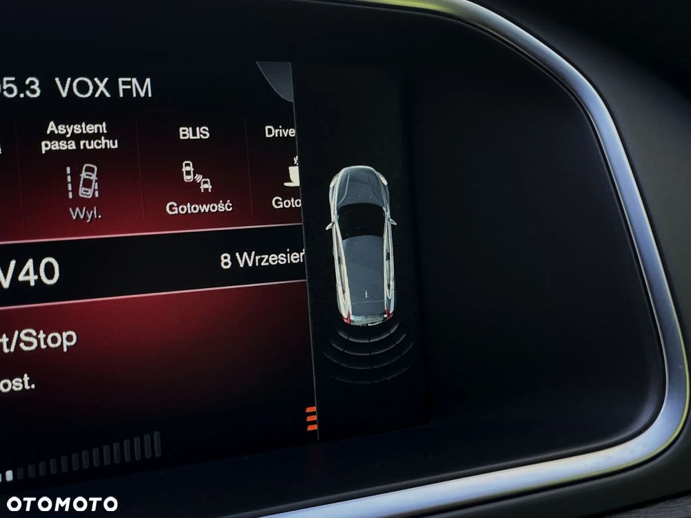 Volvo V40 D3 Geartronic Summum - 25