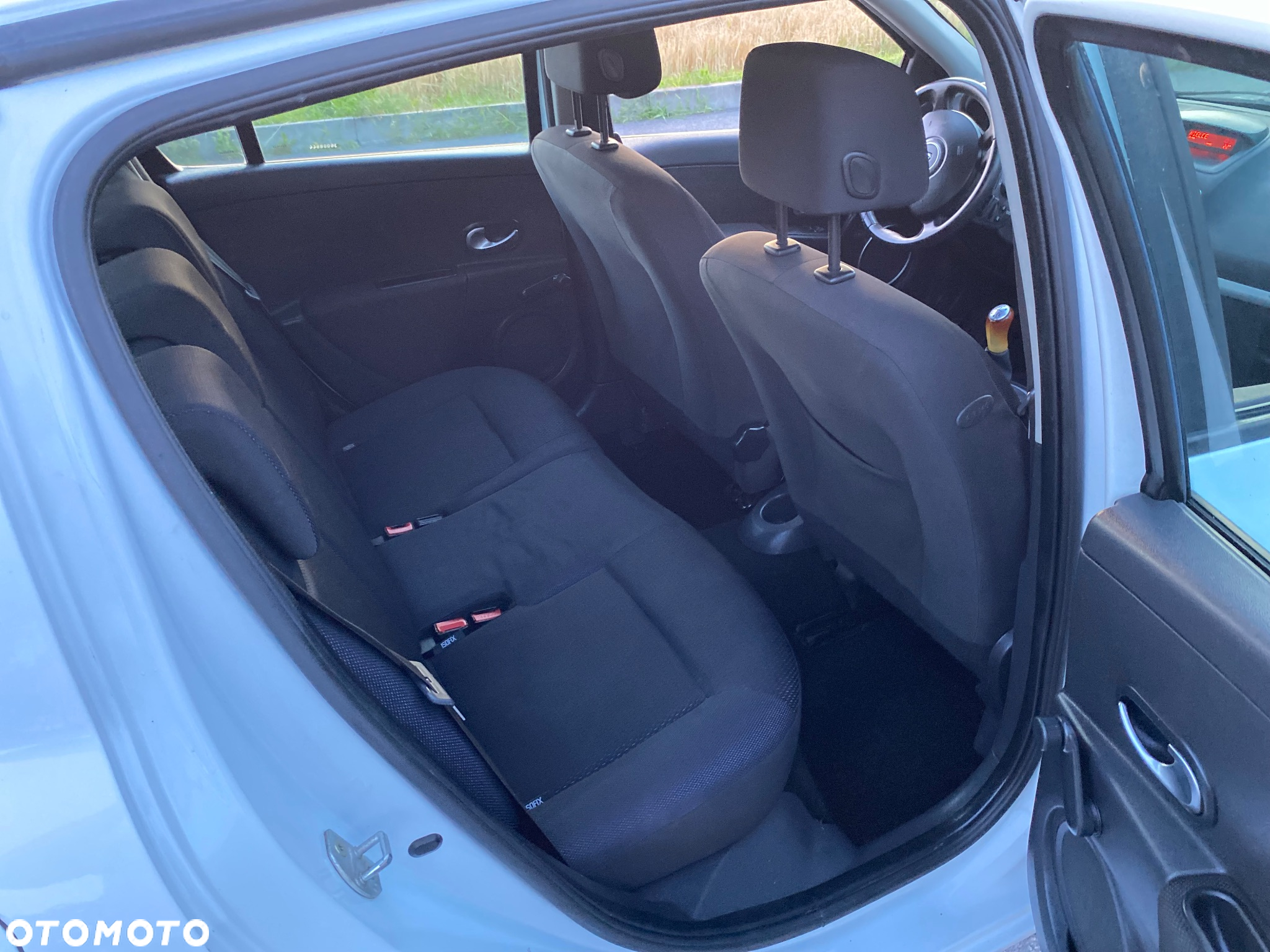 Renault Clio - 9