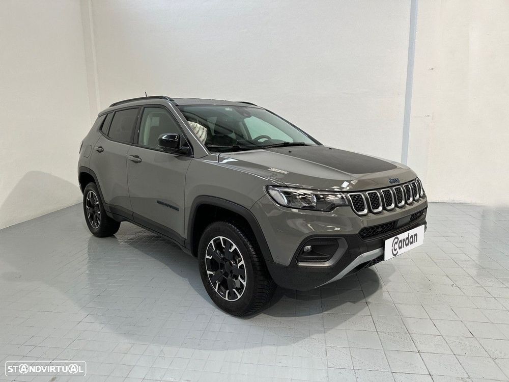 Jeep Compass 1.3 TG Upland - 4