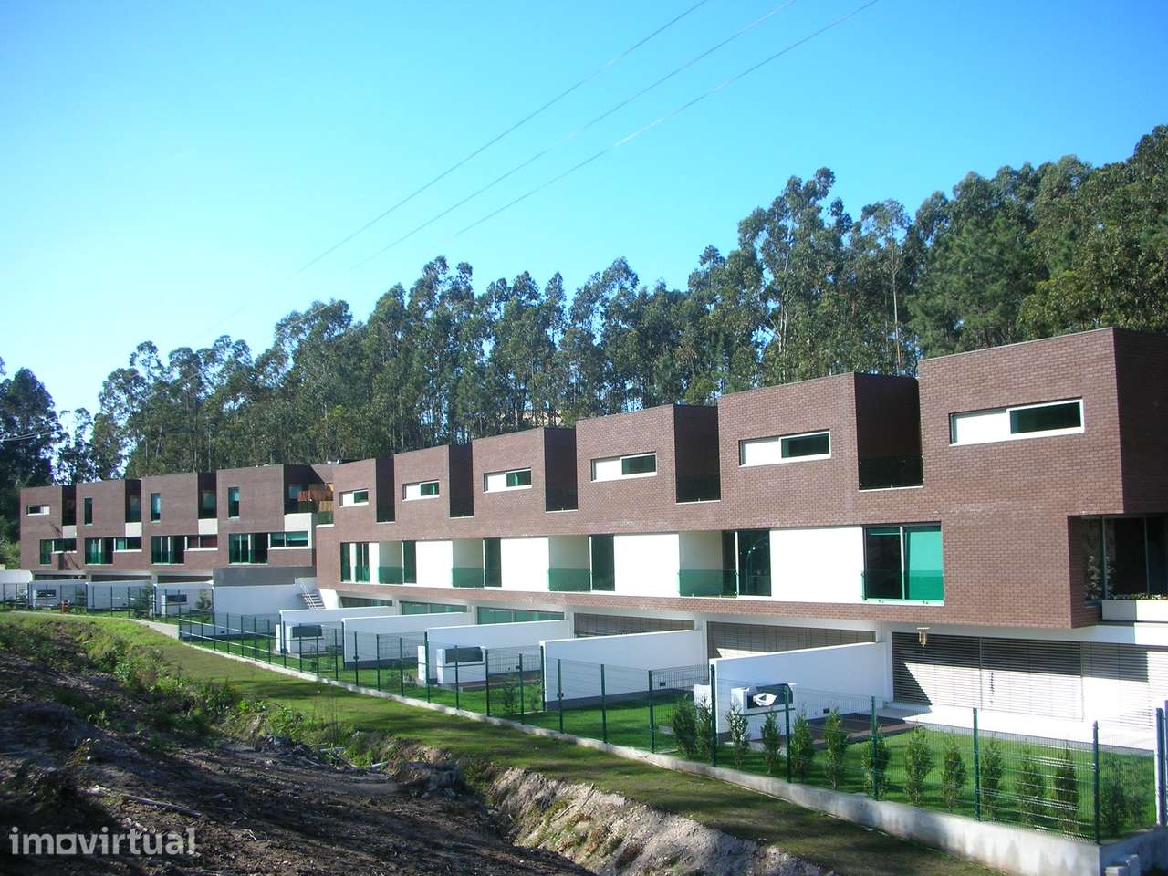 Vende-se ou permuta-se Terreno em Aveiro - Grande imagem: 4/10