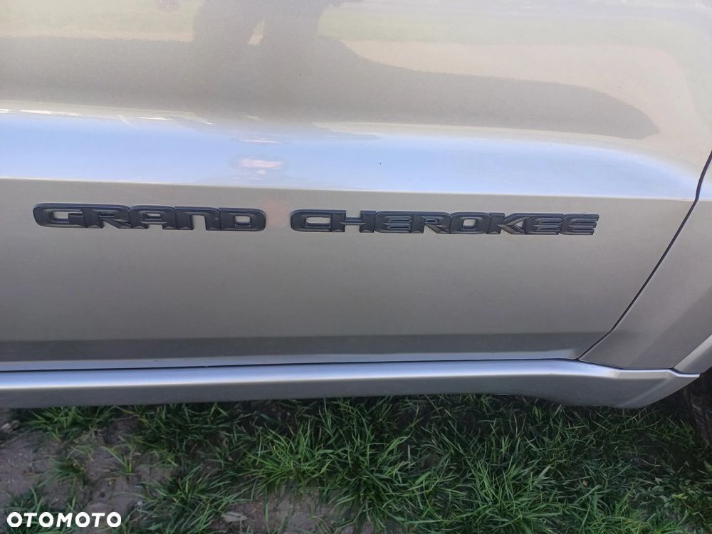 Jeep Grand Cherokee 3.6 V6 Laredo - 8