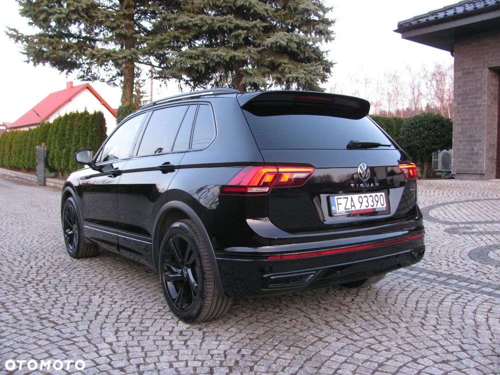 Volkswagen Tiguan 2.0 TDI SCR 4MotION DSG R-Line - 33