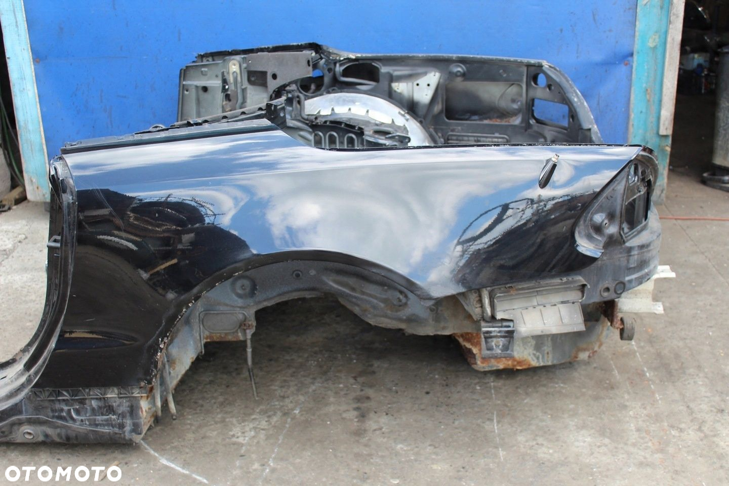 ĆWIARTKA BŁOTNIK TYŁ LEWY MERCEDES SL R230 197 - 2