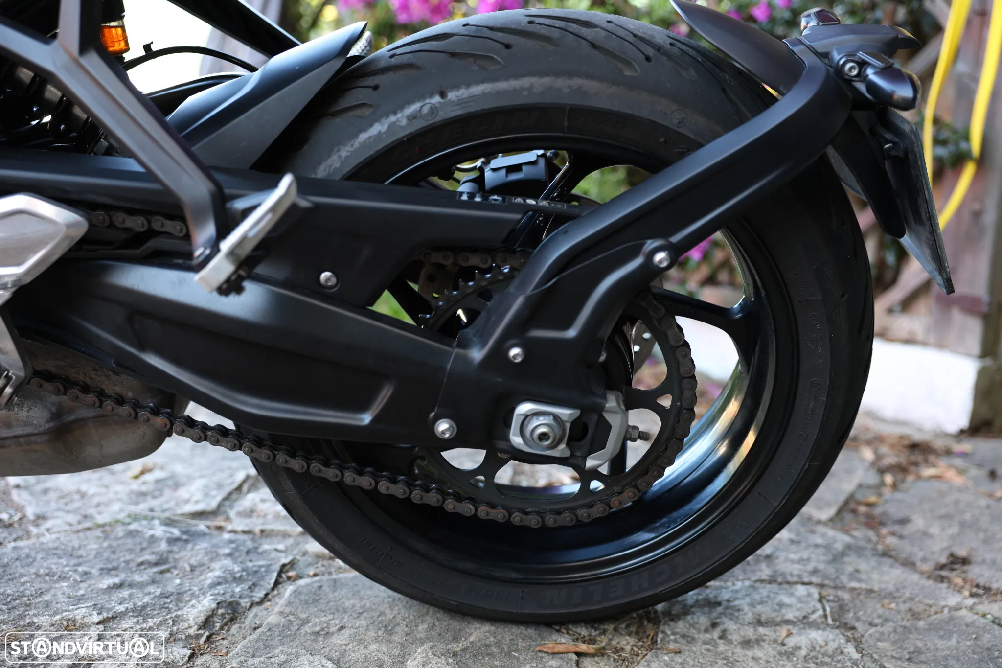 Triumph Trident - 9