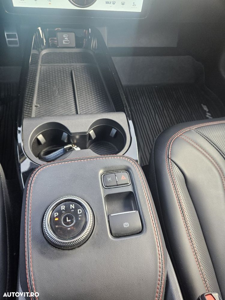 Ford Mustang Mach-E - 14