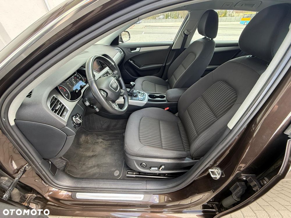 Audi A4 Avant 2.0 TDI DPF Ambiente - 15