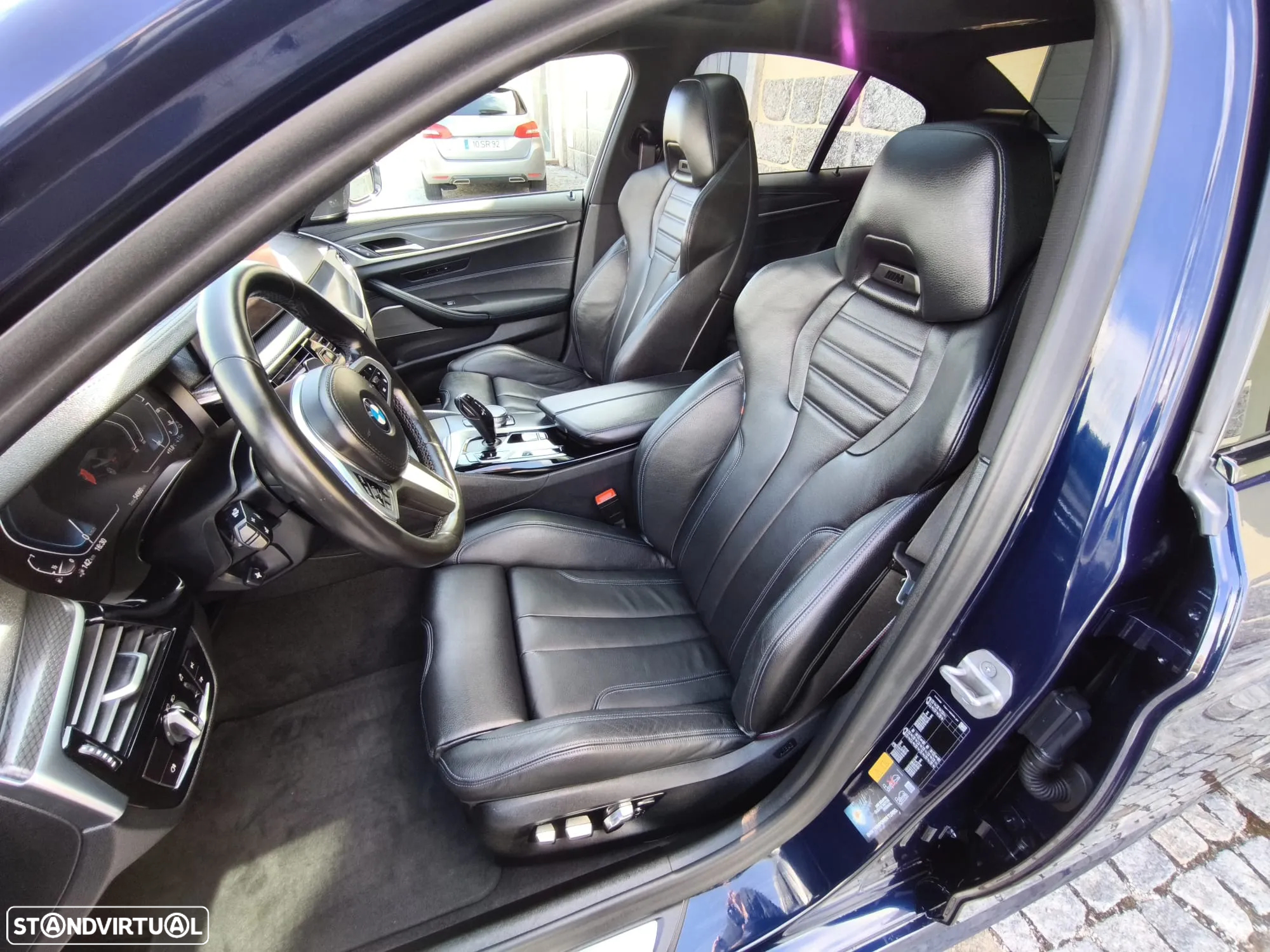 BMW 545 e xDrive Pack M - 9