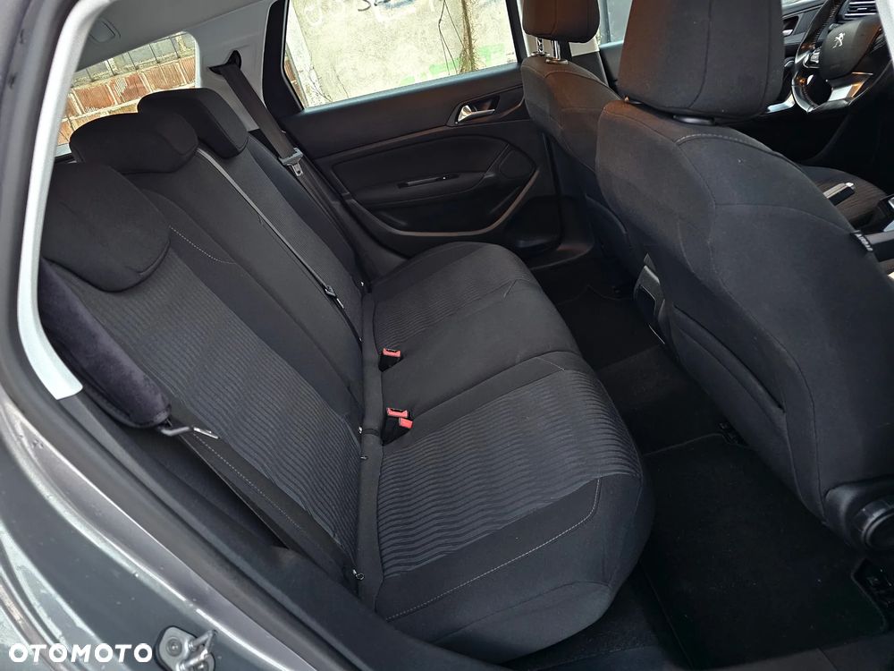 Peugeot 308 BlueHDi 120 Stop & Start Business-Line - 8