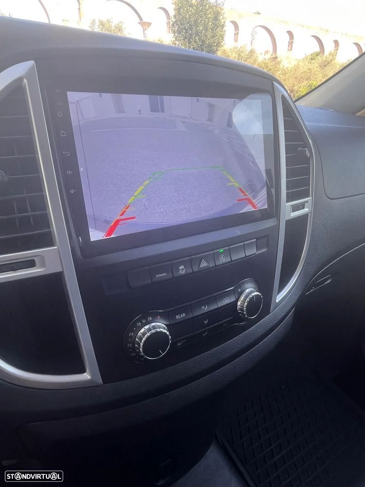 Mercedes-Benz Vito Tourer Longa Aut. PRO — fotografia 10