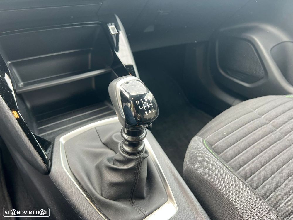 Peugeot 2008 1.2 PureTech Style - 14