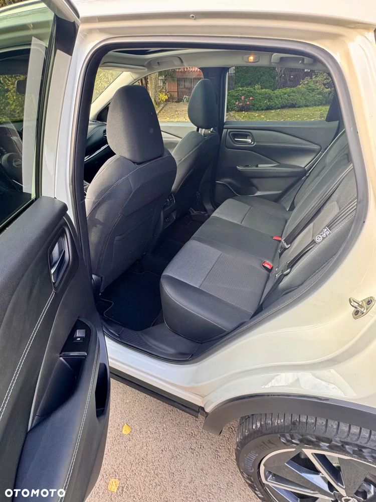 Nissan Qashqai 1.3 DIG-T N-Connecta DCT - 17