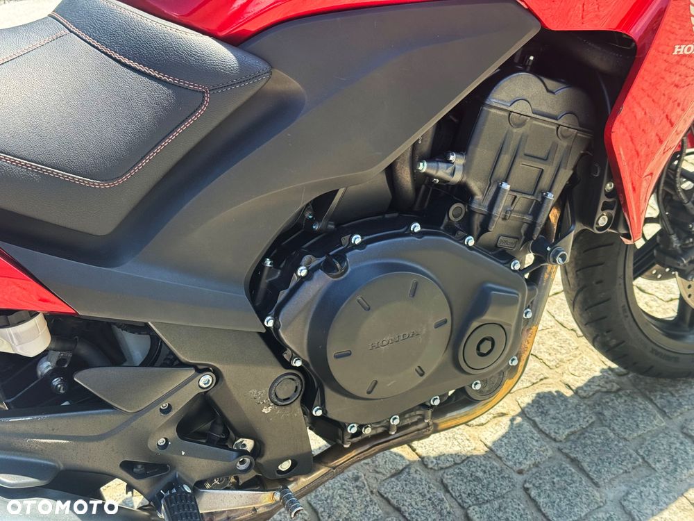 Honda CBF - 10