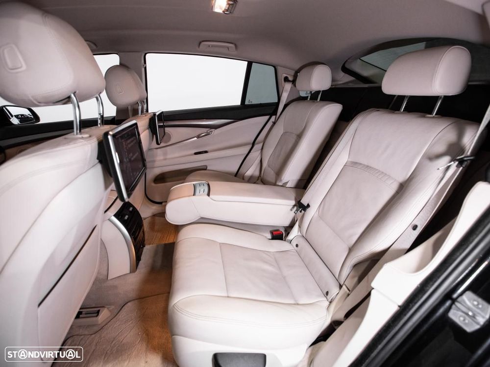 BMW 520 Gran Turismo - 11