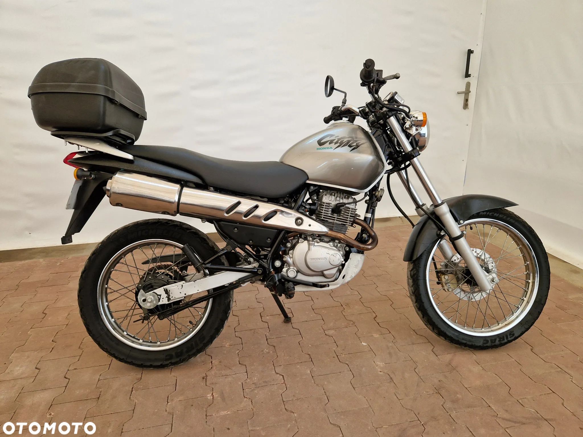 Honda CLR