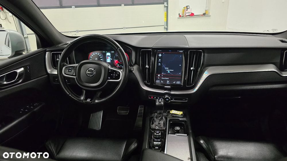 Volvo XC 60 D4 AWD Geartronic RDesign - 15