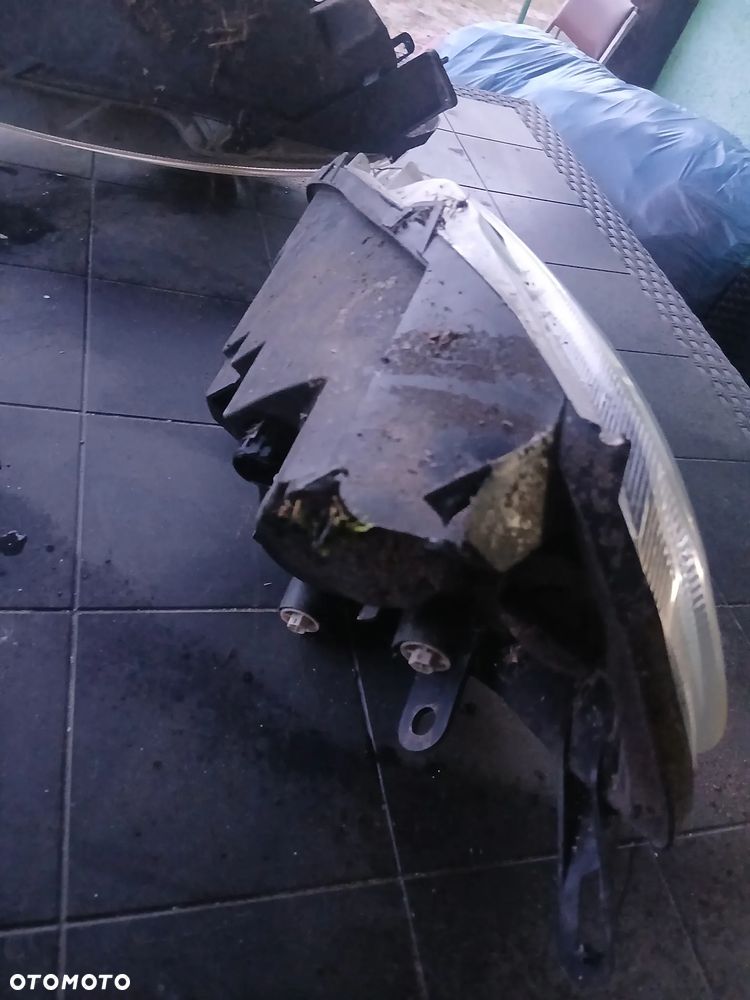 lampy przednie fiat grande punto - 10