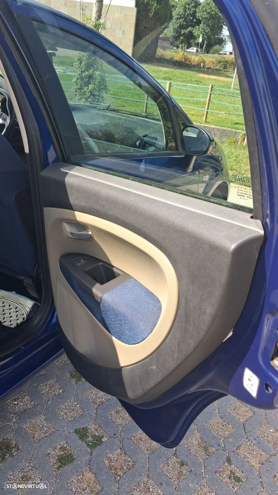 Fiat Grande Punto 1.3 M-Jet Emotion - 35