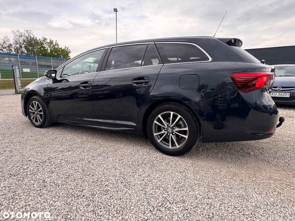 Toyota Avensis Touring Sports 1.6 D-4D Comfort - 9
