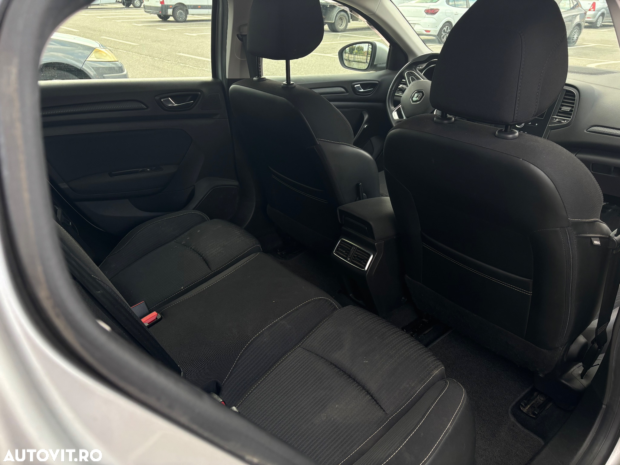 Renault Megane BLUE dCi Business - 10