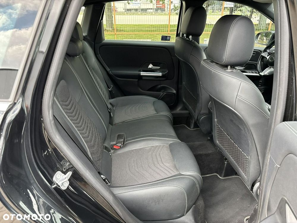 Mercedes-Benz Klasa B 220 d 8G-DCT - 17
