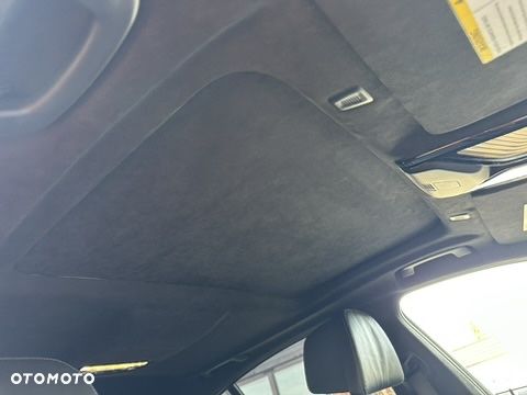 BMW Seria 5 M550i xDrive sport - 39