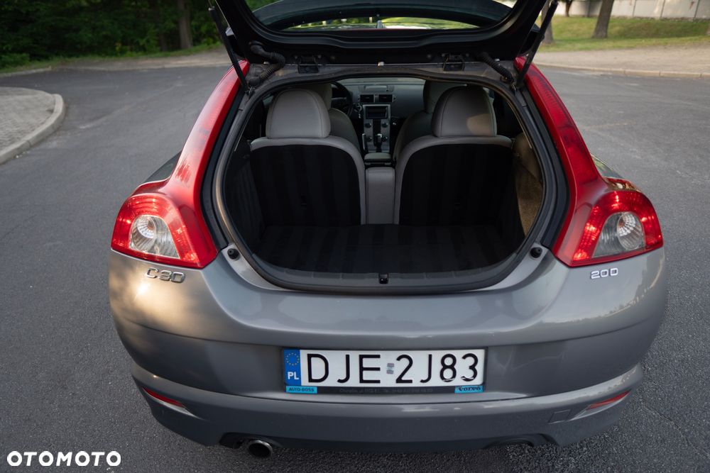 Volvo C30 2.0D Summum - 9